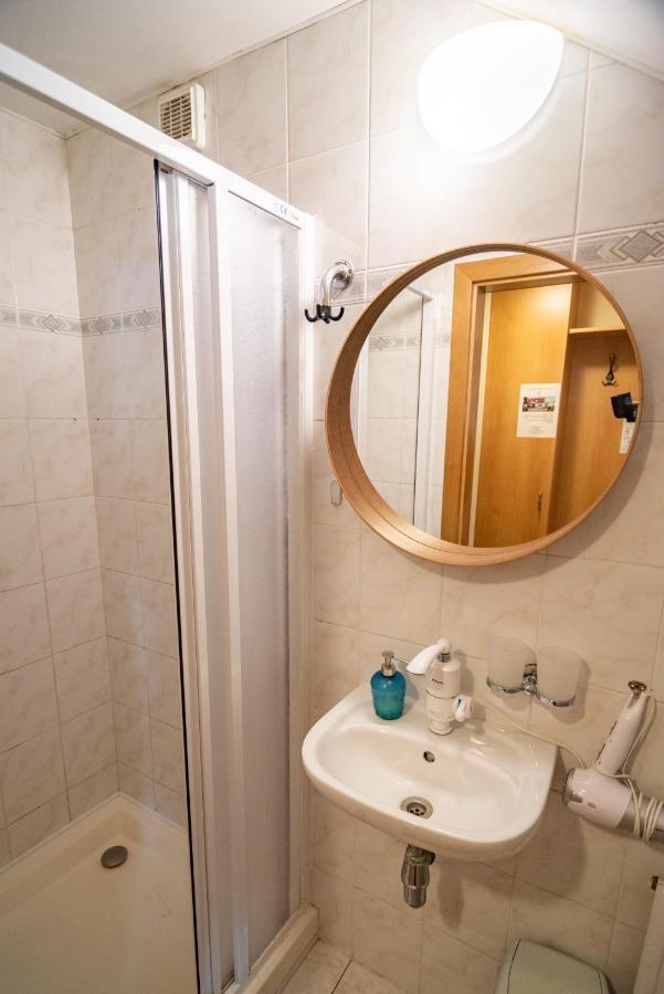 Apartman A Ubytovani U Machu Mikulov Buitenkant foto