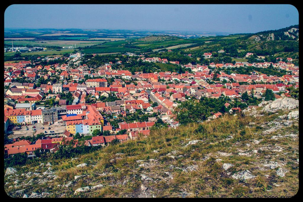 Apartman A Ubytovani U Machu Mikulov Buitenkant foto