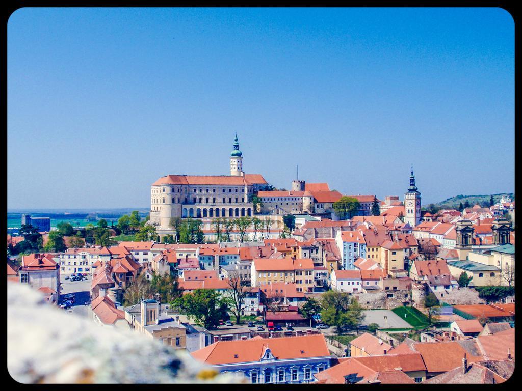 Apartman A Ubytovani U Machu Mikulov Buitenkant foto