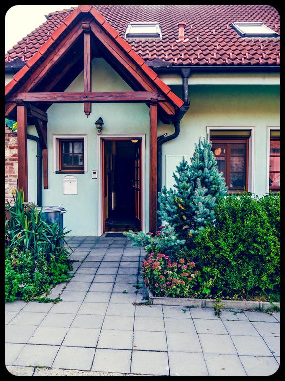 Apartman A Ubytovani U Machu Mikulov Buitenkant foto